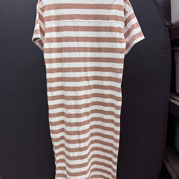 Old Navy Striped Midi Dress - Picture 5 of 5